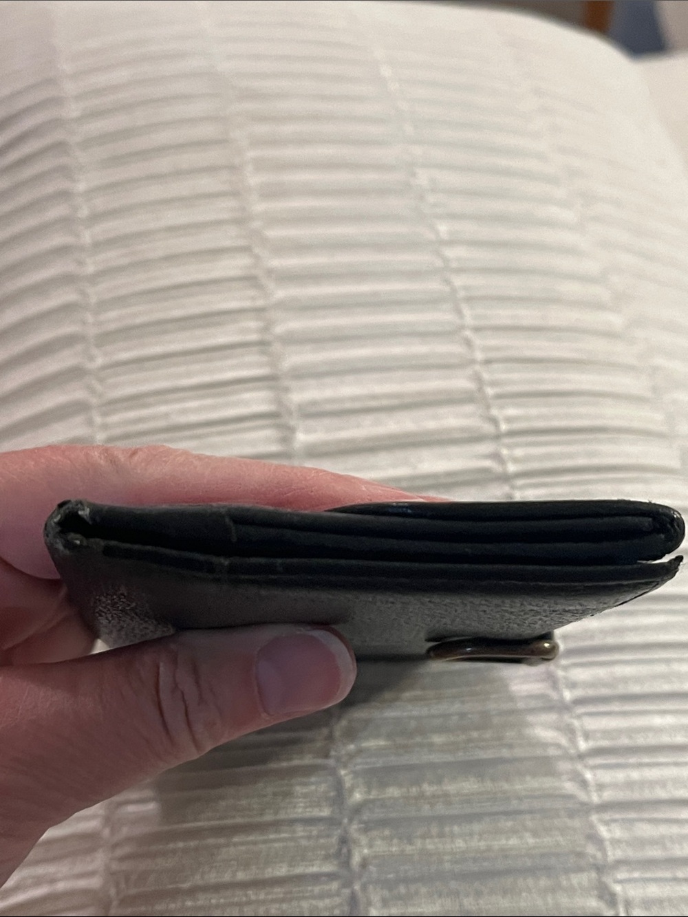 Vintage Gucci Black Leather Long Wallet with Gold D-Ring - Picture 10 of 13